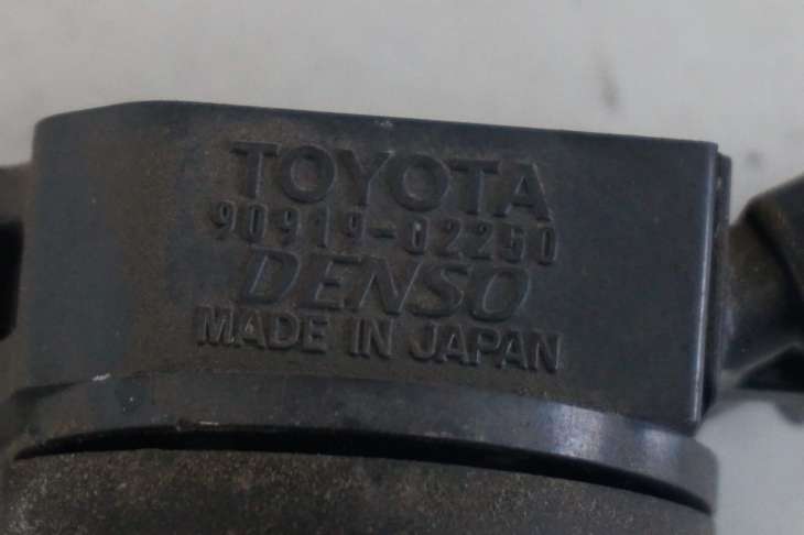 Lexus Is250 2006r 2.5b V6 Cewka Zapłonowa 90919-02250 ( Nr 3) - obrazek 2
