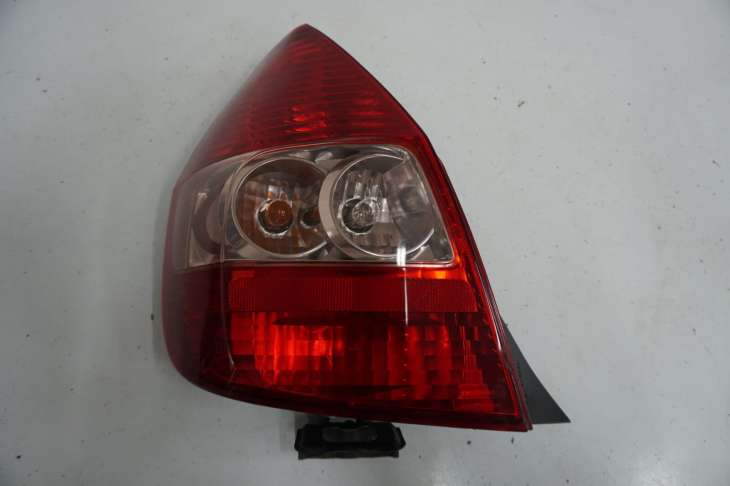 Honda Jazz II 2007r Lift Lampa Karoseryjna Lewa Tylna Tyl (NR 130)