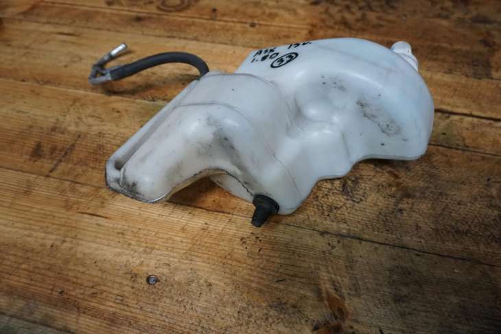Mitsubishi Asx III 1.8 D 2015 R. Zbiorniczek Wyrównawczy Expansion Tank - obrazek 3