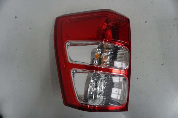 Suzuki Grand VItara II 5d 2007r Lampa Lewa Tylna Tył Uk