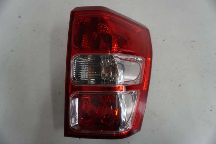 Suzuki Grand VItara II 5d 2007r Lampa Prawa Tylna Tył Uk
