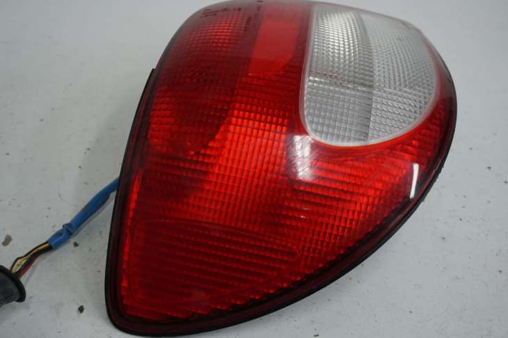 Subaru Impreza Gg Kombi 2002r Lampa Lewa Tylna Europa - obrazek 3
