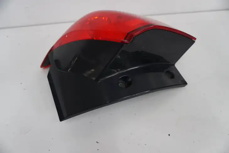 Mitsubishi Asx 2010-2016r Lampa Tylna Prawa 8330A690 - obrazek 3