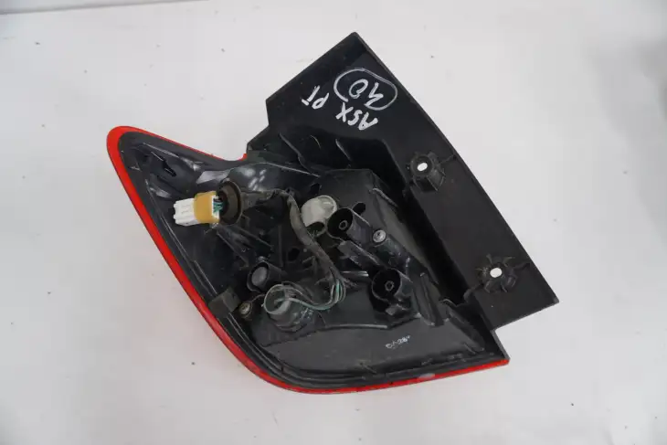 Mitsubishi Asx 2010-2016r Lampa Tylna Prawa 8330A690 - obrazek 4