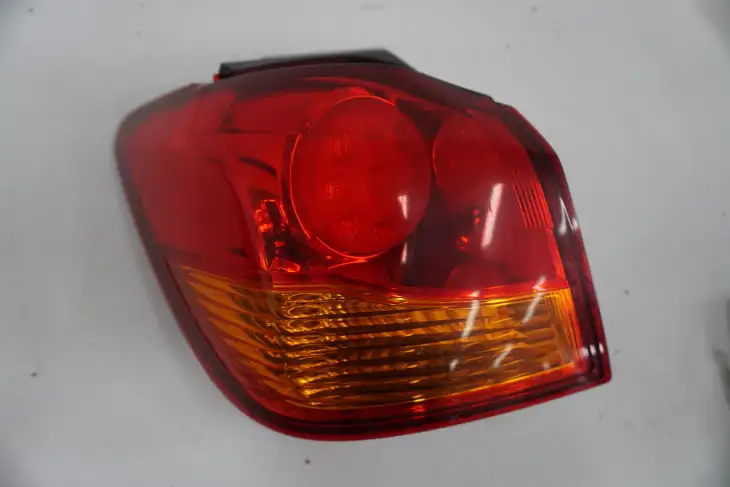 Mitsubishi Asx 2010-2016r Lampa Tylna Lewa 8330A689