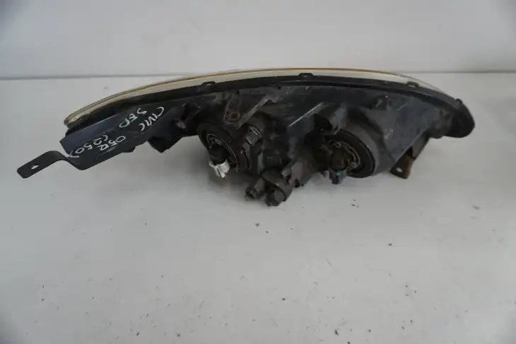 Honda CIVIc VII Sedan 2005r Lampa Lewa Przednia Przód Uk (NR 250) - obrazek 4