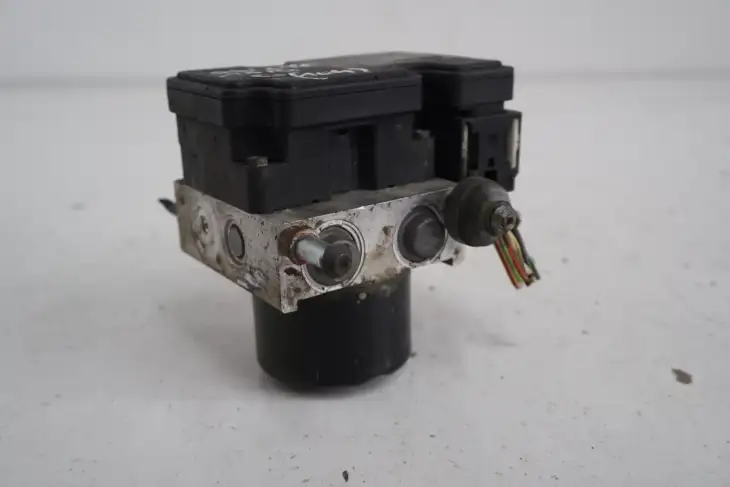 Suzuki Swift Mk6 2007r 1.5b Pompa Abs 06.2102-0564.4 62j1 2wd (NR 104) - obrazek 2