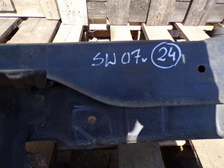 SUZUKI SWIFT MK6 III belka pas przedni zbiornik NR.24 - obrazek 2