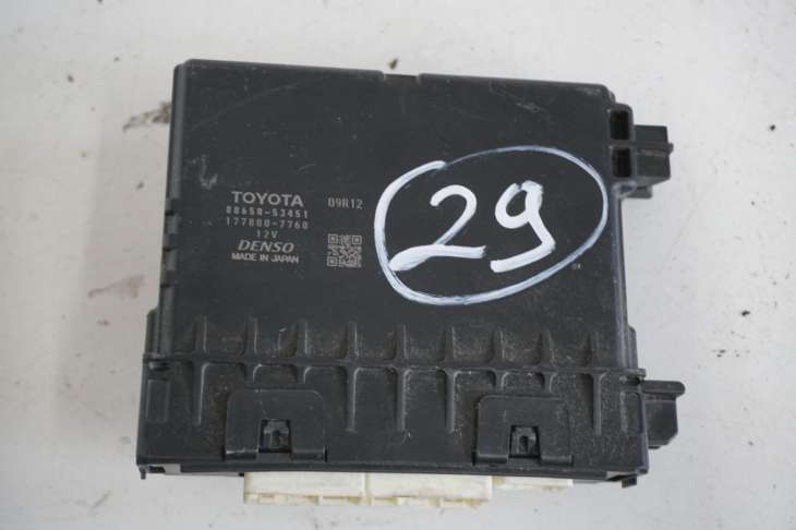Lexus Is300h III Moduł Komfortu 88650-53451 - obrazek 3