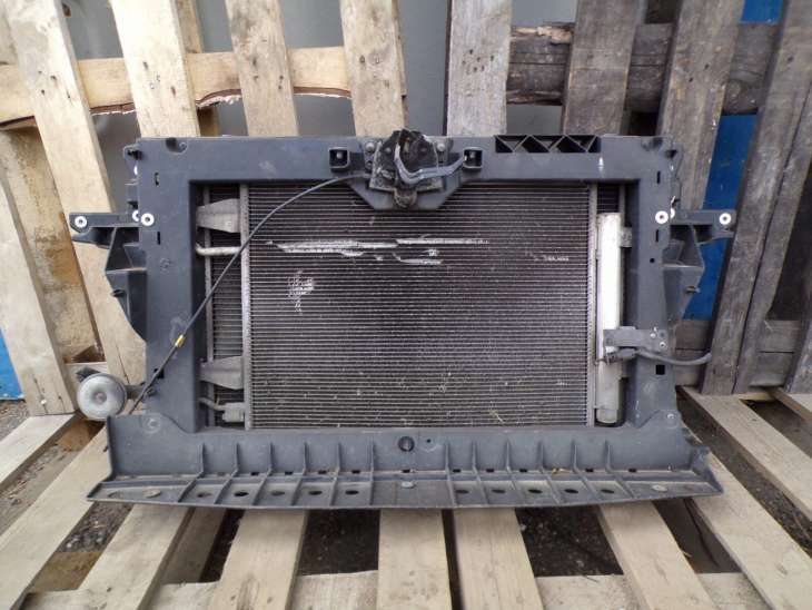 Mitsubishi Colt Lift Pas Przedni 5256a843 ; 5256a948