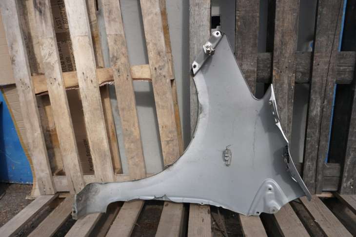 Toyota Yaris II Błotnik Prawy Przedni 1e7 Nr.103 - obrazek 6