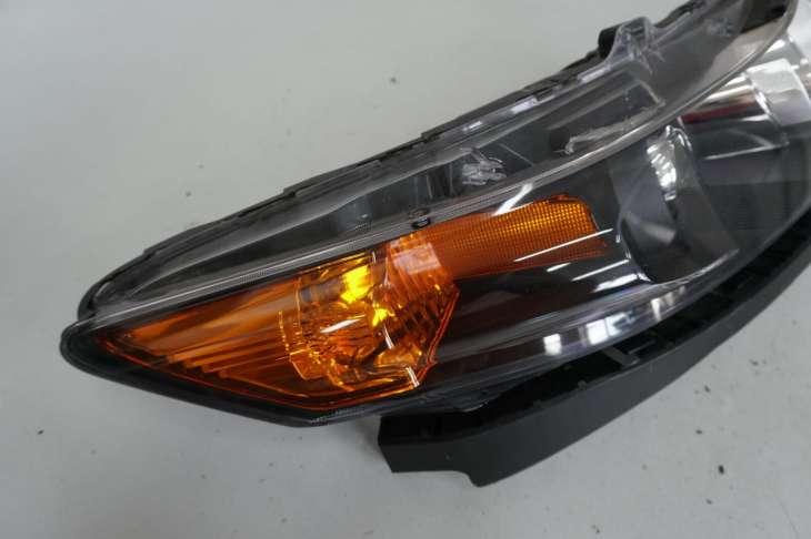 Honda Accord 2010r Lampa Prawy Przód Uk Numer 85 - obrazek 3