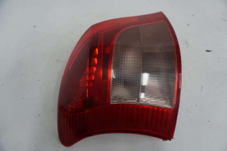 Toyota Yaris II 2007r Lampa Lewa Tylna Uk Numer 72 - obrazek 2
