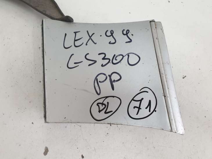Lexus Gs Gs300 II 1999r Listwa Błotnika Nakładka Prawa Przednia Chlapacz 75611-30250 - obrazek 2