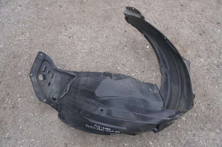Nissan Note E11 Nadkole Lewe Przednie 638439u000 63843-9u000