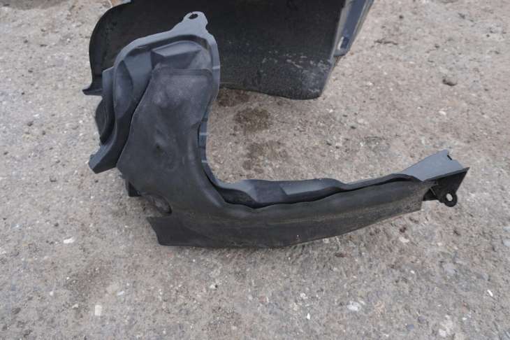 Nissan Note E11 Nadkole Lewe Przednie 638439u000 63843-9u000 - obrazek 4