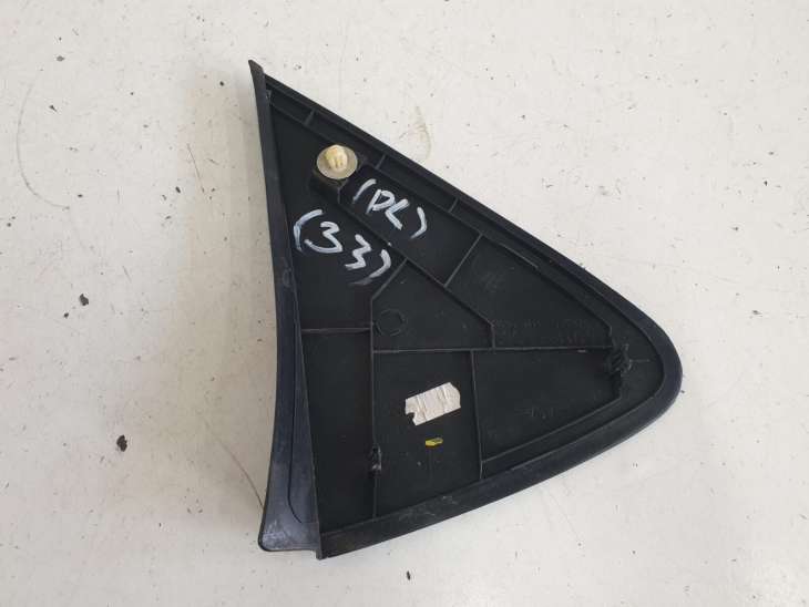 Toyota Yaris II Osłona Plastik Trójkąt Błotnika Nakładka Lewa 60118-0d060 - obrazek 2