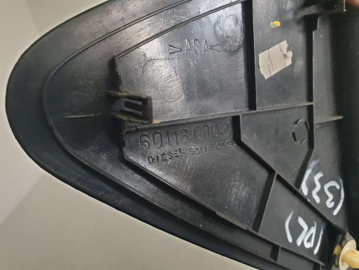 Toyota Yaris II Osłona Plastik Trójkąt Błotnika Nakładka Lewa 60118-0d060 - obrazek 3
