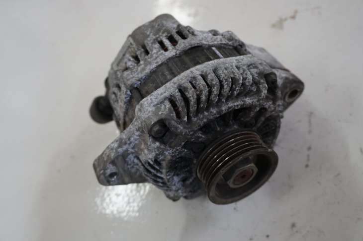 Suzuki Swift Mk7 1.2b Alternator 31400-85l00