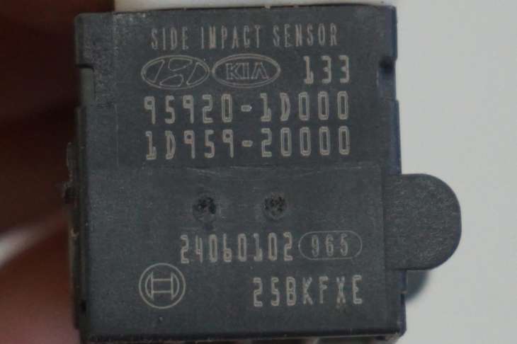 Kia Carens Czujnik Uderzeniowy 95920-1d000 - obrazek 4