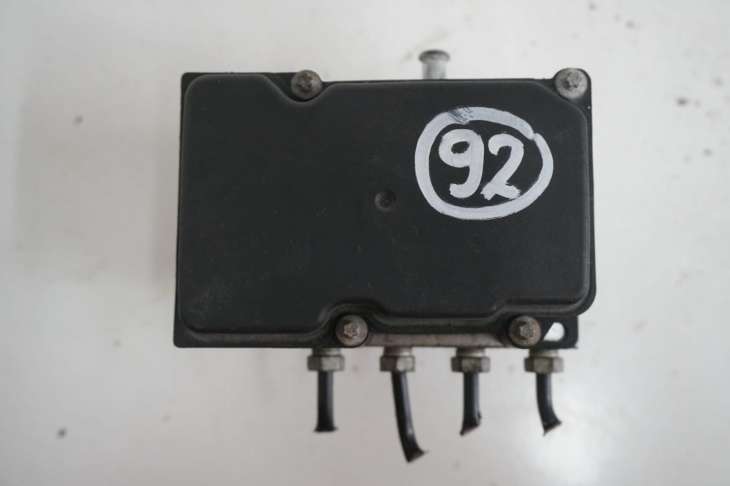 Mitsubishi Colt Sterownik Abs 4670a401 Nr.92 - obrazek 2