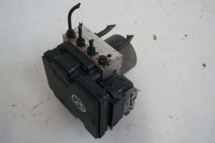Hyundai I20 Sterownik Abs 58910-1j220 61589-45200