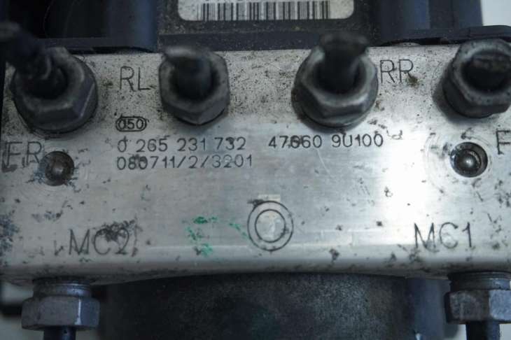 Nissan Note E11 Sterownik Abs 476609u100 Nr.52 476609u100 0265800518 0265231732 47660-9u100 - obrazek 3