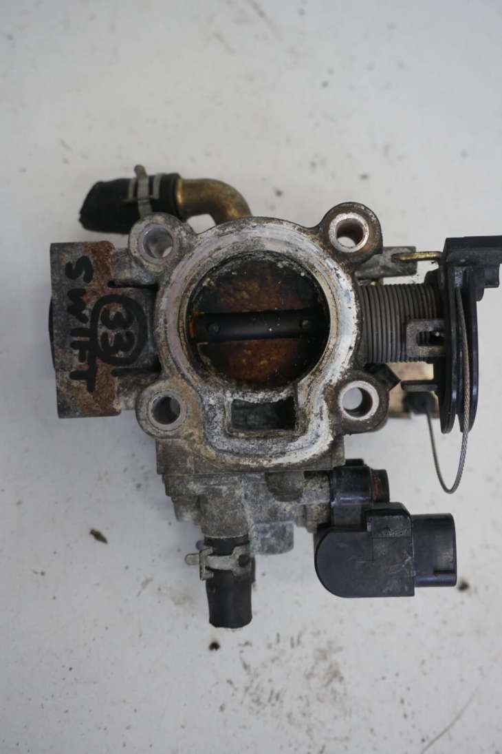 Suzuki Swift Mk6 III Przepustnica Czujnik Stukowy 18137-83e11 136800-1672