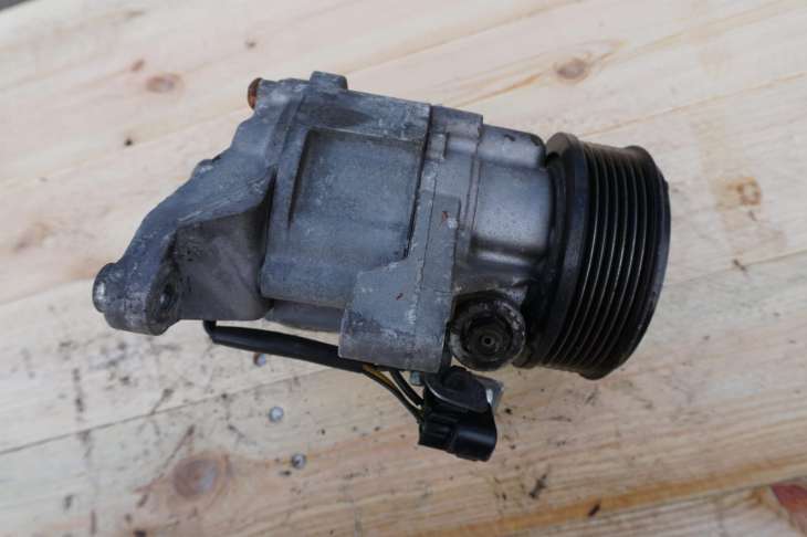 Subaru XV Kompresor Klimatyzacji 73111fj020 Nr.48 - obrazek 3