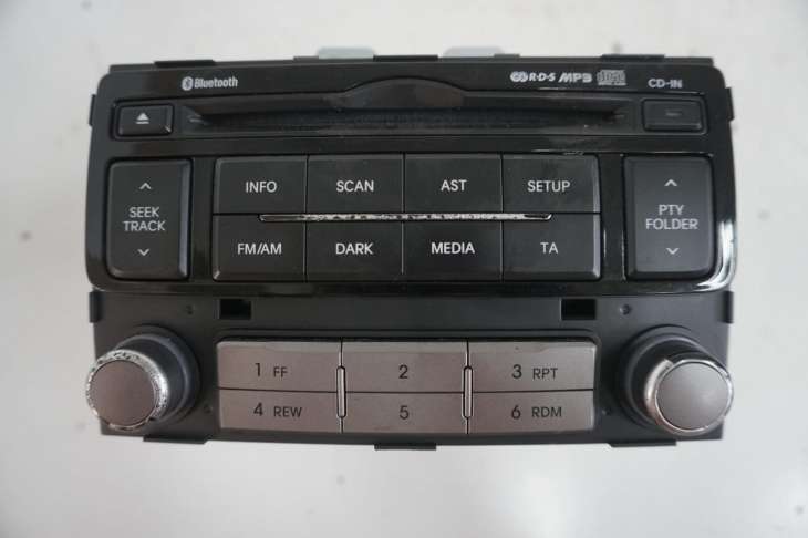 Hyundai I20 Radioodtwarzacz 96121-1j252
