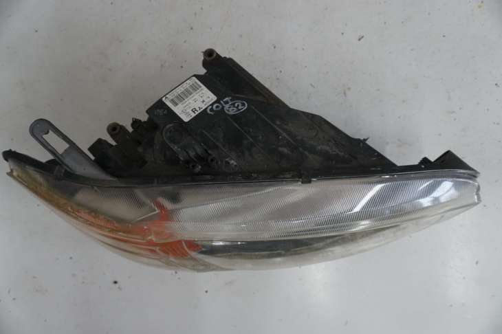 Mitsubishi Colt VI Lampa Prawy Przód 8301b182 - obrazek 4
