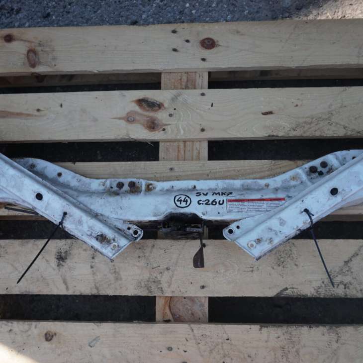 Suzuki Swift Mk7 IV Pas Przedni okular 26u ; 72350-68L00 ; 72340-68L00 ; 58230-68L00