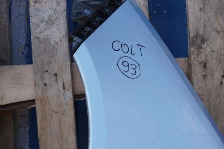 Mitsubishi Colt VI 5d Błotnik Lewy Przedni A50 - obrazek 2