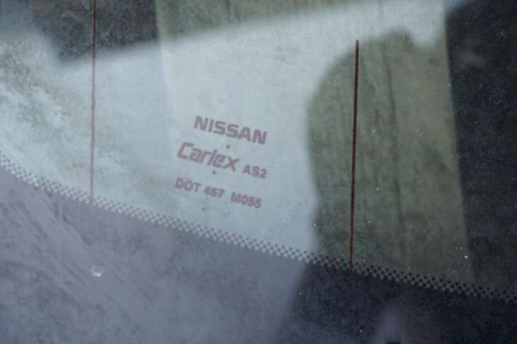 Nissan Maxima VI Szyba Tylna Karoseryjna - obrazek 2