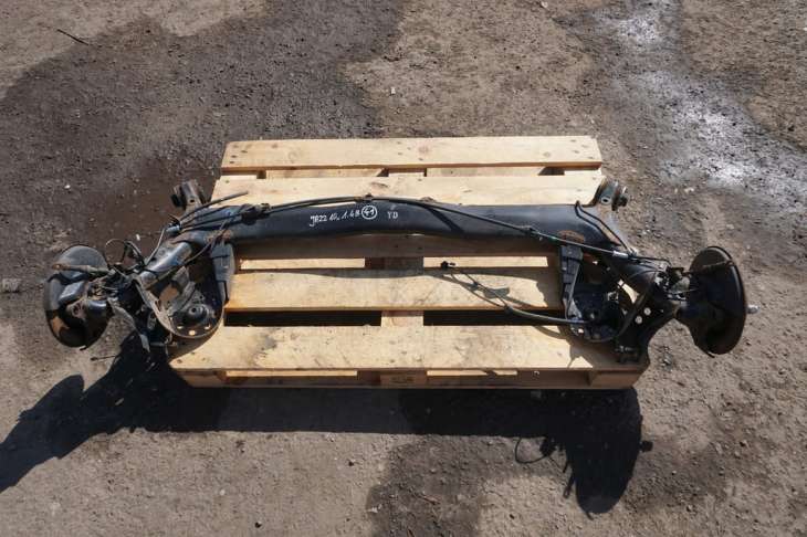 Honda Jazz III Belka Zawieszenia Tylnego Zwrotnica