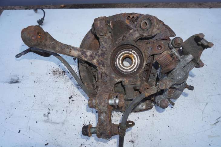 Toyota Mr2 III 2001r Zwrotnica Tarcza Zacisk Prawy Tył - obrazek 3