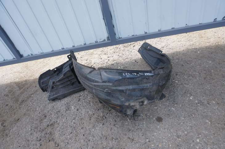 Subaru Legacy IV Lift Nadkole Prawe Przednie 59110ag001