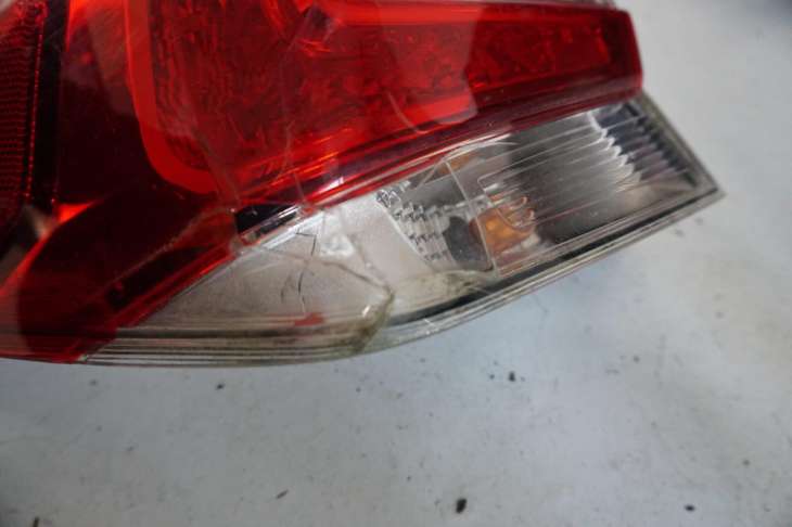 Subaru XV Gp Lift Lampa Lewa Tylna - obrazek 2