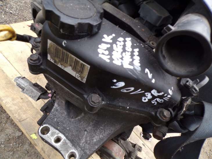 Toyota Yaris II Silnik 1.0 1kr-Fe 1kr-52 Blok Głowica Miska Słabe Ciśnienie - obrazek 2