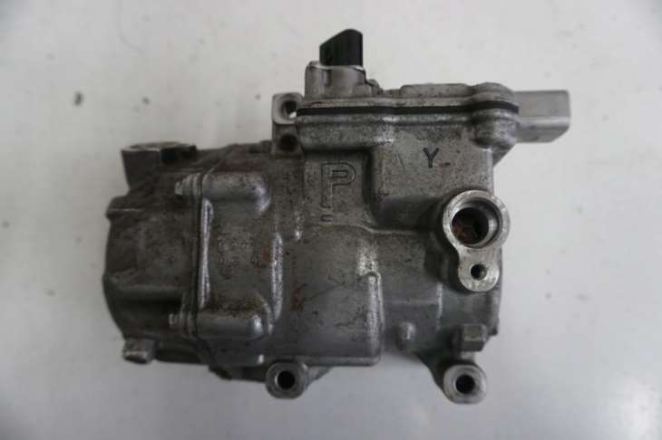 Toyota Auris 2 II 1.8 Hybrid Lexus Ct200 Kompresor Klimatyzacji 042200-0420