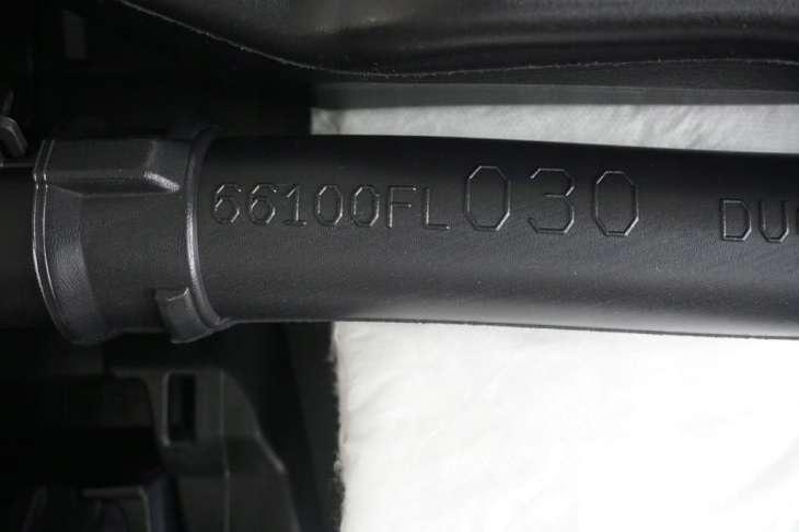 Subaru Impreza Liftback Gt Konsola Deska Rozdzielcza 66040fl000 - obrazek 12