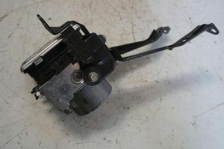 Subaru Impreza Liftback Gt Sterownik Pompa Abs 27536fl080 06.2109-8281.3 - obrazek 4