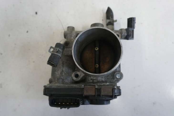 Subaru Legacy IV Outback Bl Przepustnica 16112aa010 2.5 Benzyna