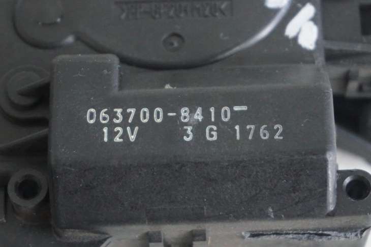 Toyota PreVIa Silniczek Nagrzewnicy 063700-8270 063700-8410 - obrazek 3
