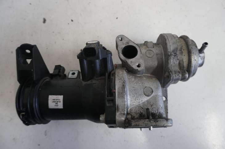 Mitsubishi Colt VI Przepustnica A6400900107 A0061531528 - obrazek 3