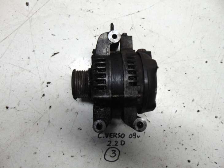 Toyota Corolla Verso 2009r 2.2d Alternator 104210-4521 - obrazek 2