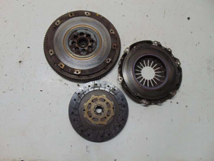 SUBARU LEGACY IV 2008R 2.5B SPRZEGLO KOLO ZAMACHOWE TARCZA - obrazek 2