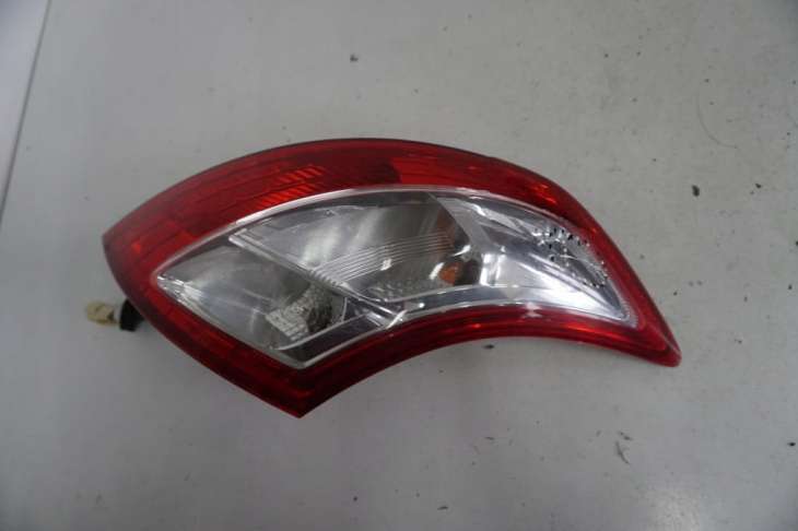 Suzuki Swift Mk7 IV 2013r Lampa Prawa Tylna 35650-68l00