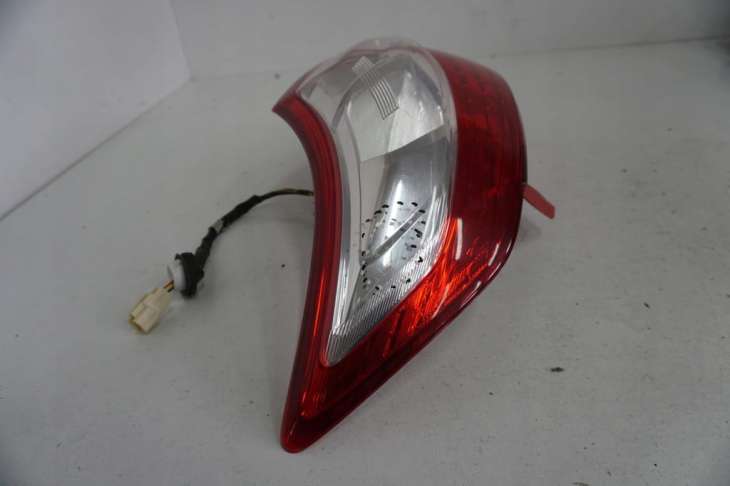 Suzuki Swift Mk7 IV 2013r Lampa Prawa Tylna 35650-68l00 - obrazek 2