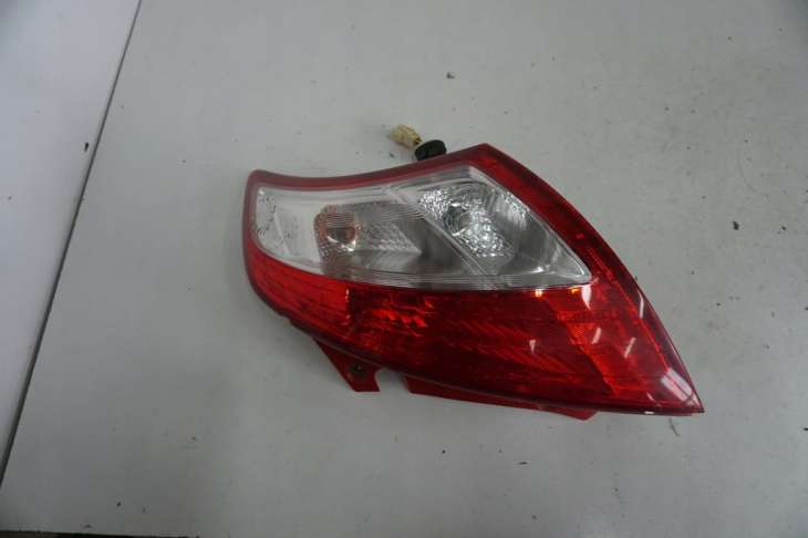 Suzuki Swift Mk7 IV 2013r Lampa Prawa Tylna 35650-68l00 - obrazek 6